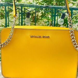 Michael Kors Large Jet Set Leather Daffodil Shoulder Crossbody Bag